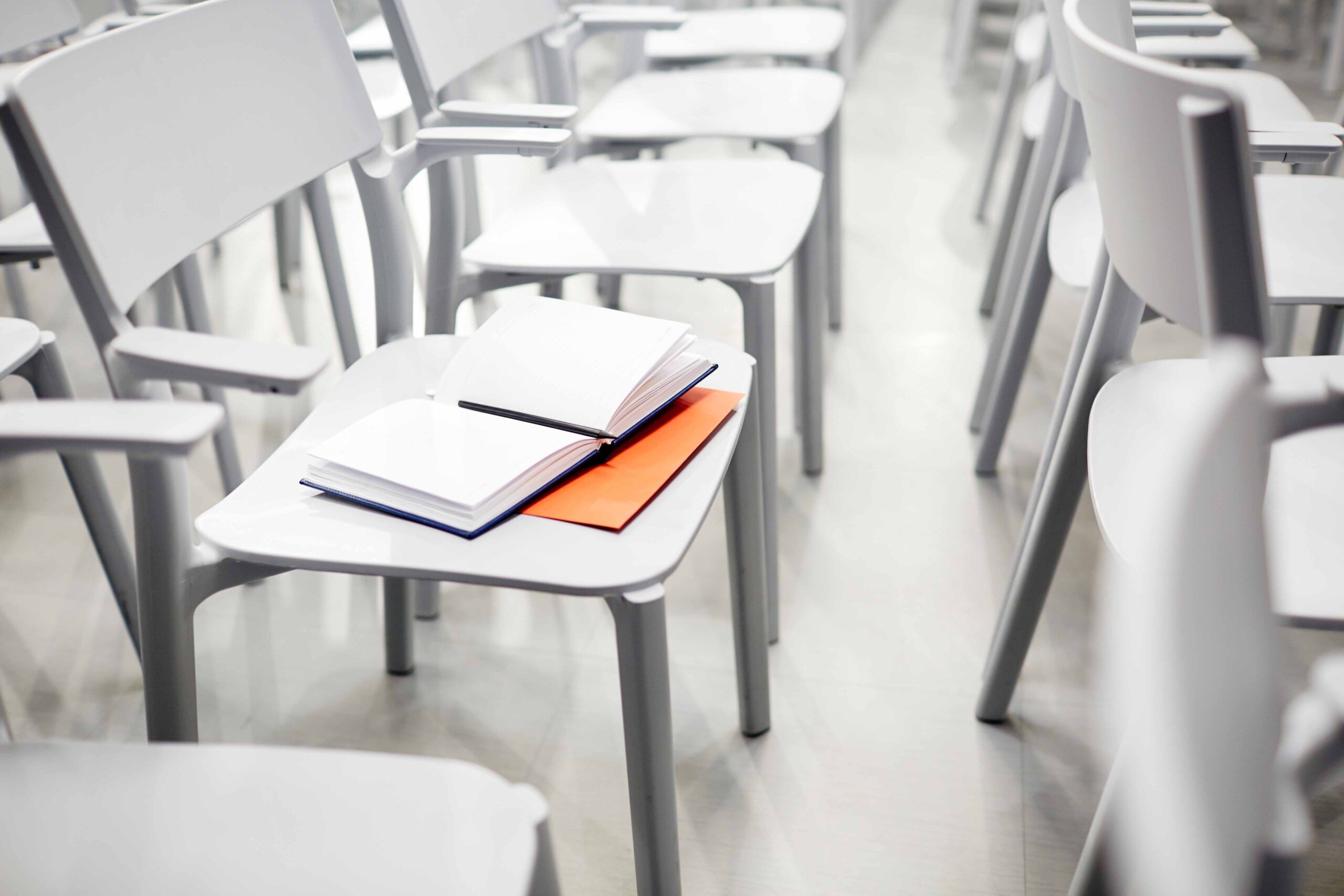 Uvajanje modela ugotavljanja in vrednotenja neformalno pridobljenega znanja (UVNPZ)